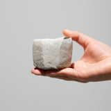 <tc>Raizan Yasunaga / White Karatsu Faceted Sake Cup</tc>