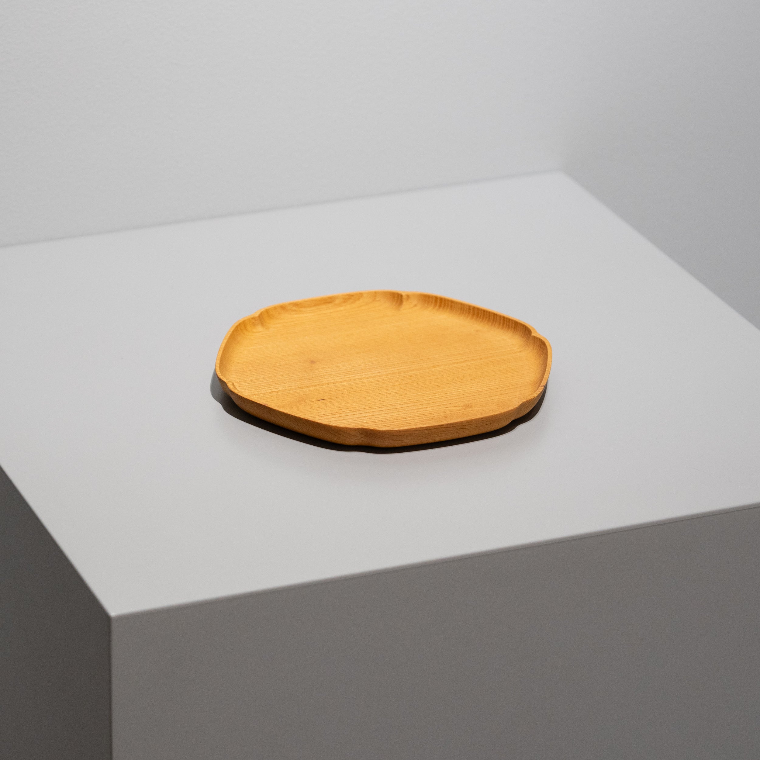 板画　盆出　省 Yukiwa Tray S – HULS GALLERY TOKYO | 現代工芸ギャラリー