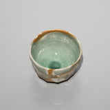 松林豊斎 / 酒呑 青磁釉流シ金彩(一点物)
