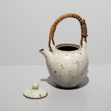 山崎さおり / 炭化粉引 土瓶 中(一点物)