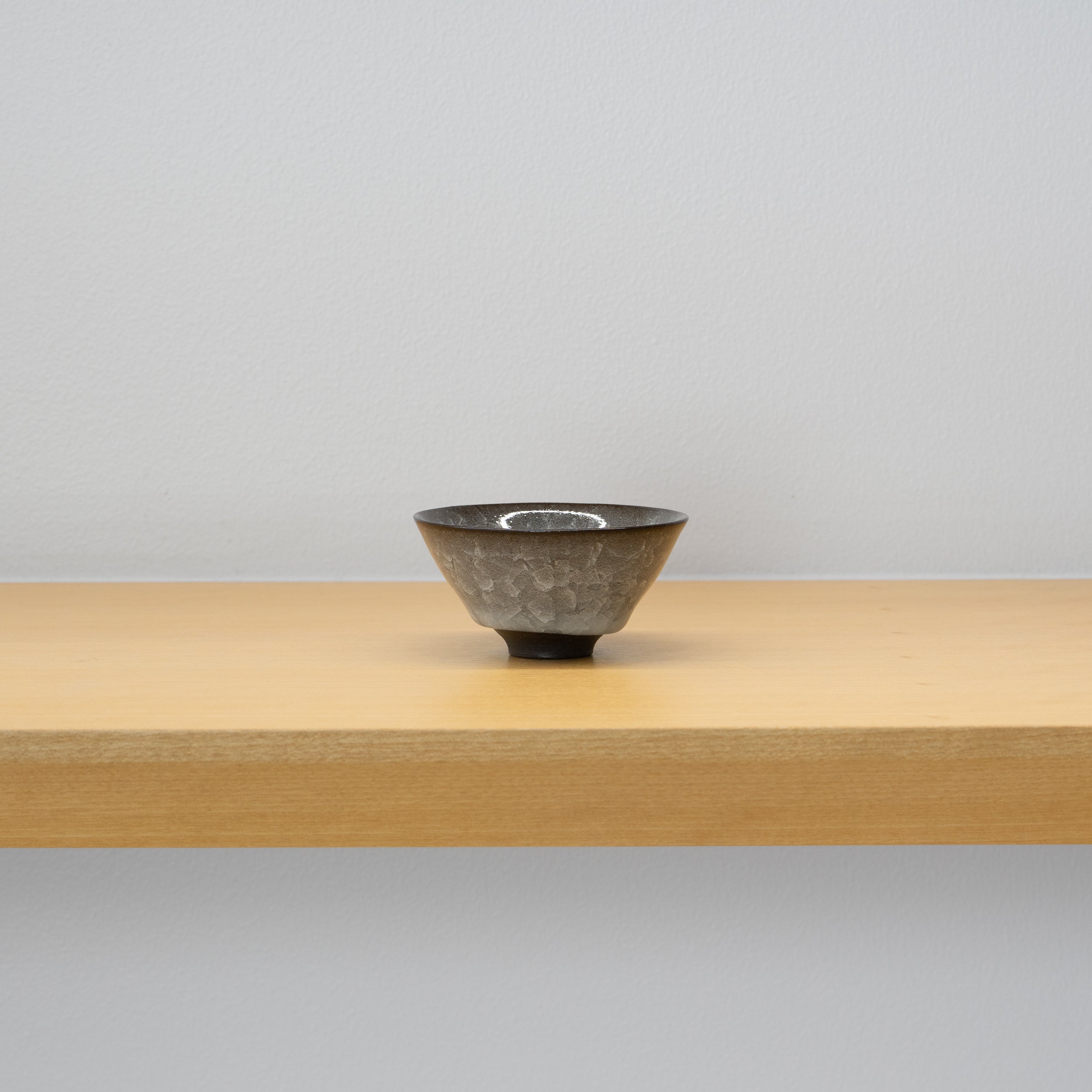今泉毅 / 氷裂文盃（一点物） – HULS GALLERY TOKYO | 現代工芸ギャラリー