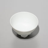 平戸菊蝶飾丸形杯(葉三方割)