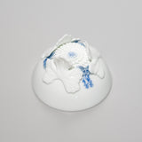 平戸菊蝶飾丸形杯(葉三方割)