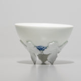 平戸菊蝶飾丸形杯(葉三方割)