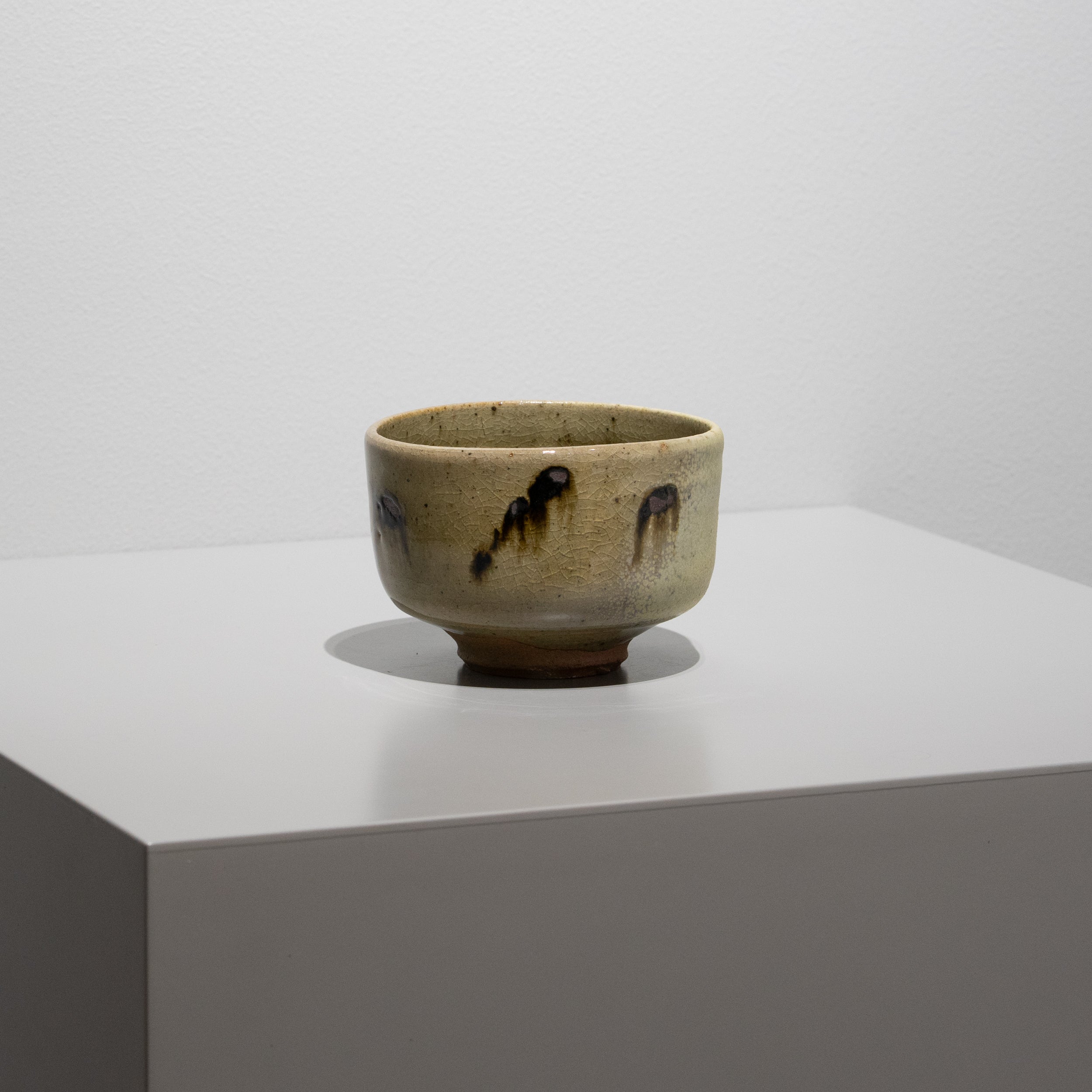 中里太亀作　唐津焼　刷毛目　茶碗　共箱　共布　茶道具 DSC06439.jpg?v=1741070116