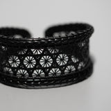 小倉智恵美 / バングル 菊(黒)