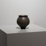 <tc>Hideki Yamamoto / Deep Black Glaze Vase</tc>