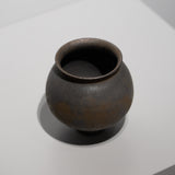 <tc>Hideki Yamamoto / Deep Black Glaze Vase</tc>