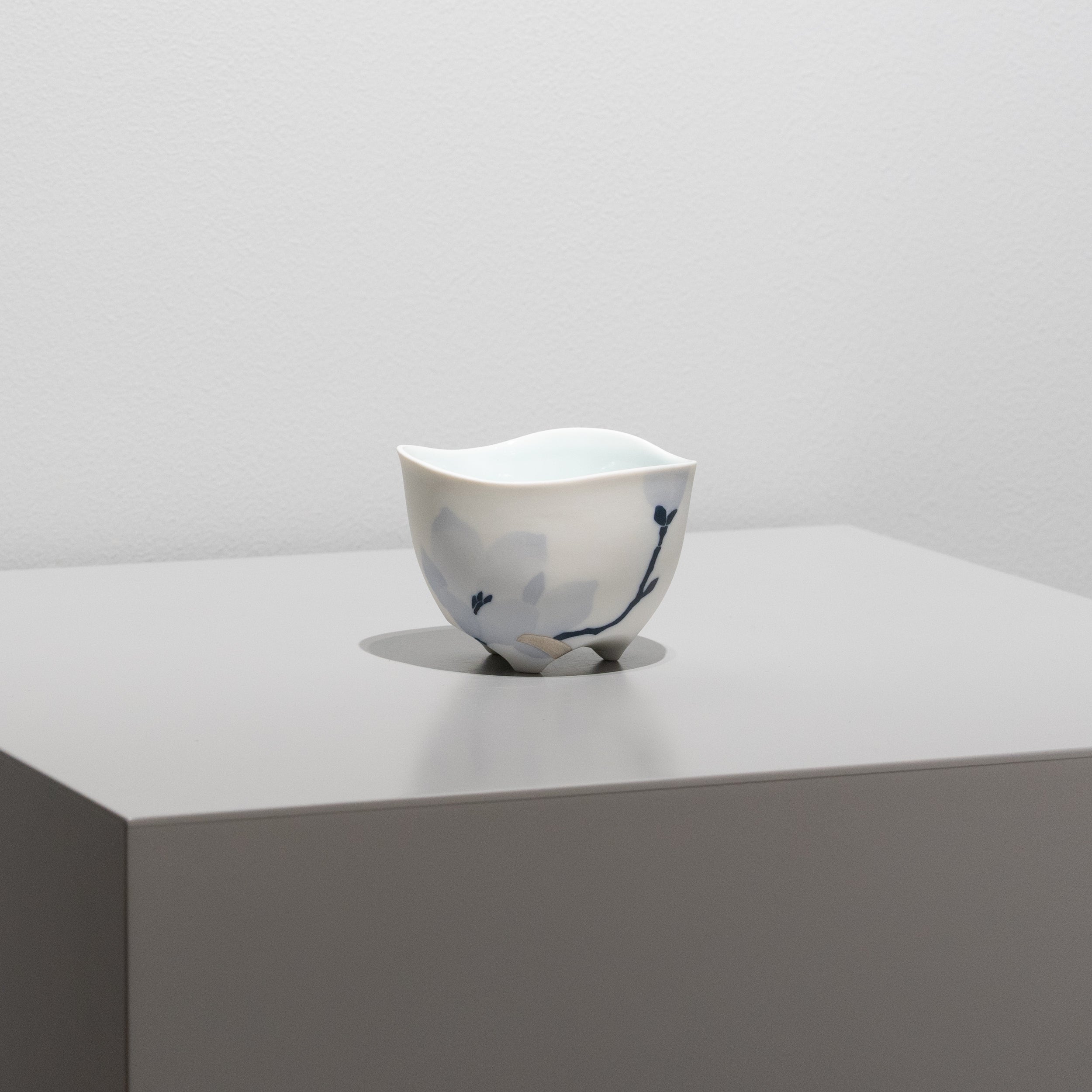木蓮 三脚碗（大） – HULS GALLERY TOKYO | 現代工芸ギャラリー