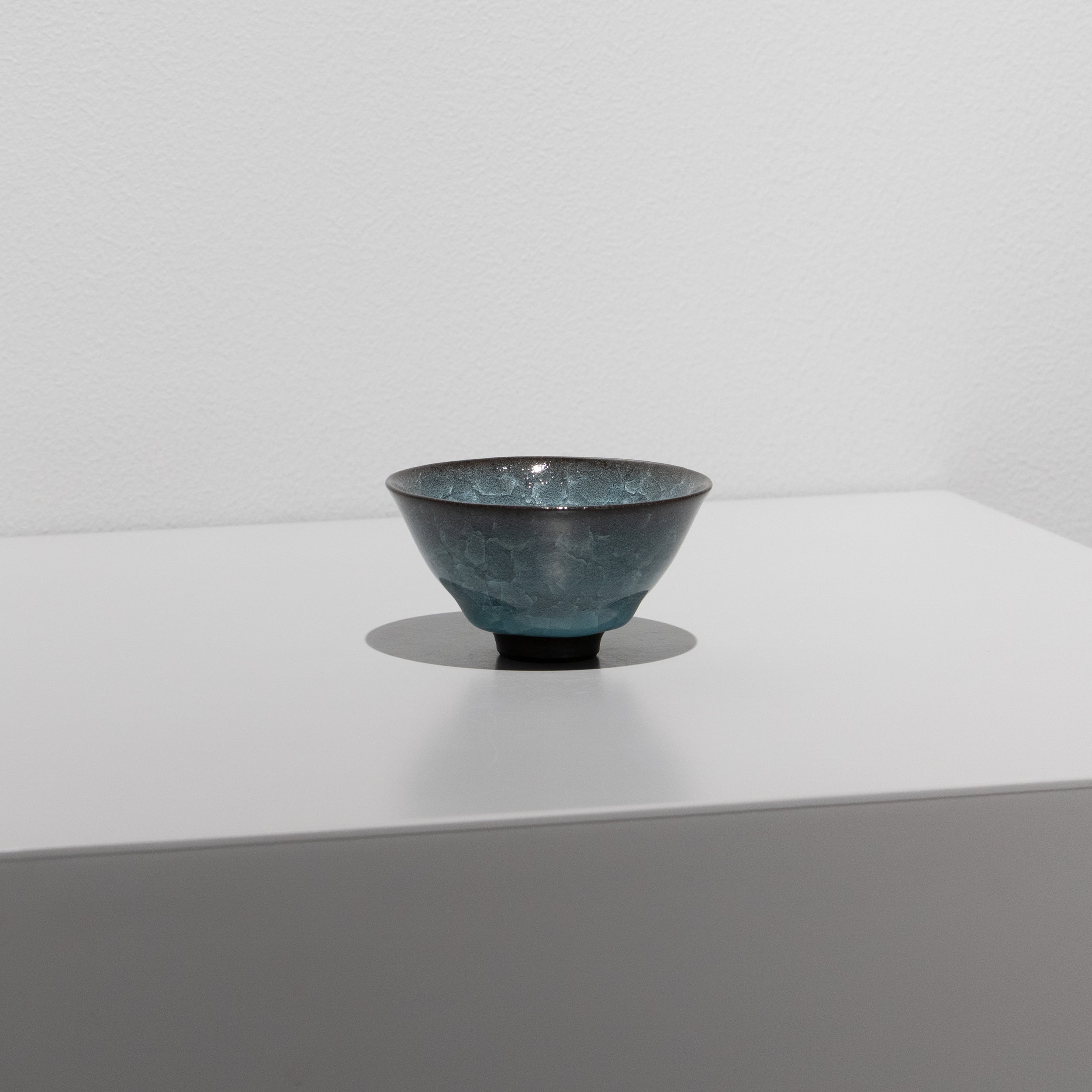 今泉毅　青瓷　ぐい呑　未使用 今泉毅 / 翠青瓷盃（一点物） – HULS GALLERY TOKYO | 現代工芸ギャラリー