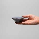 <tc>Tkao Tahara / Masuhana Blue-Gray Sake Cup</tc>