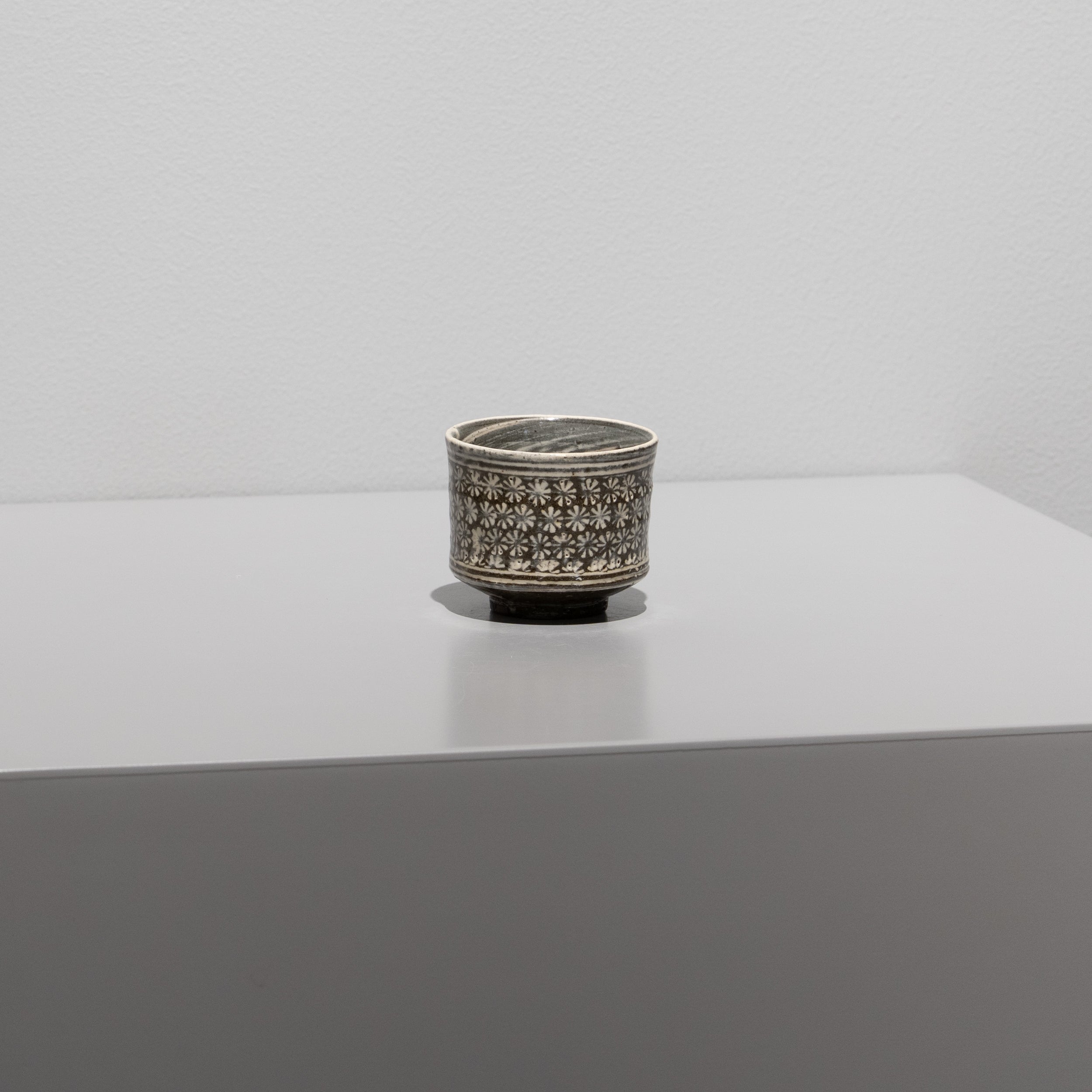 中里太亀 / 三島ぐい呑（一点物） – HULS GALLERY TOKYO | 現代工芸
