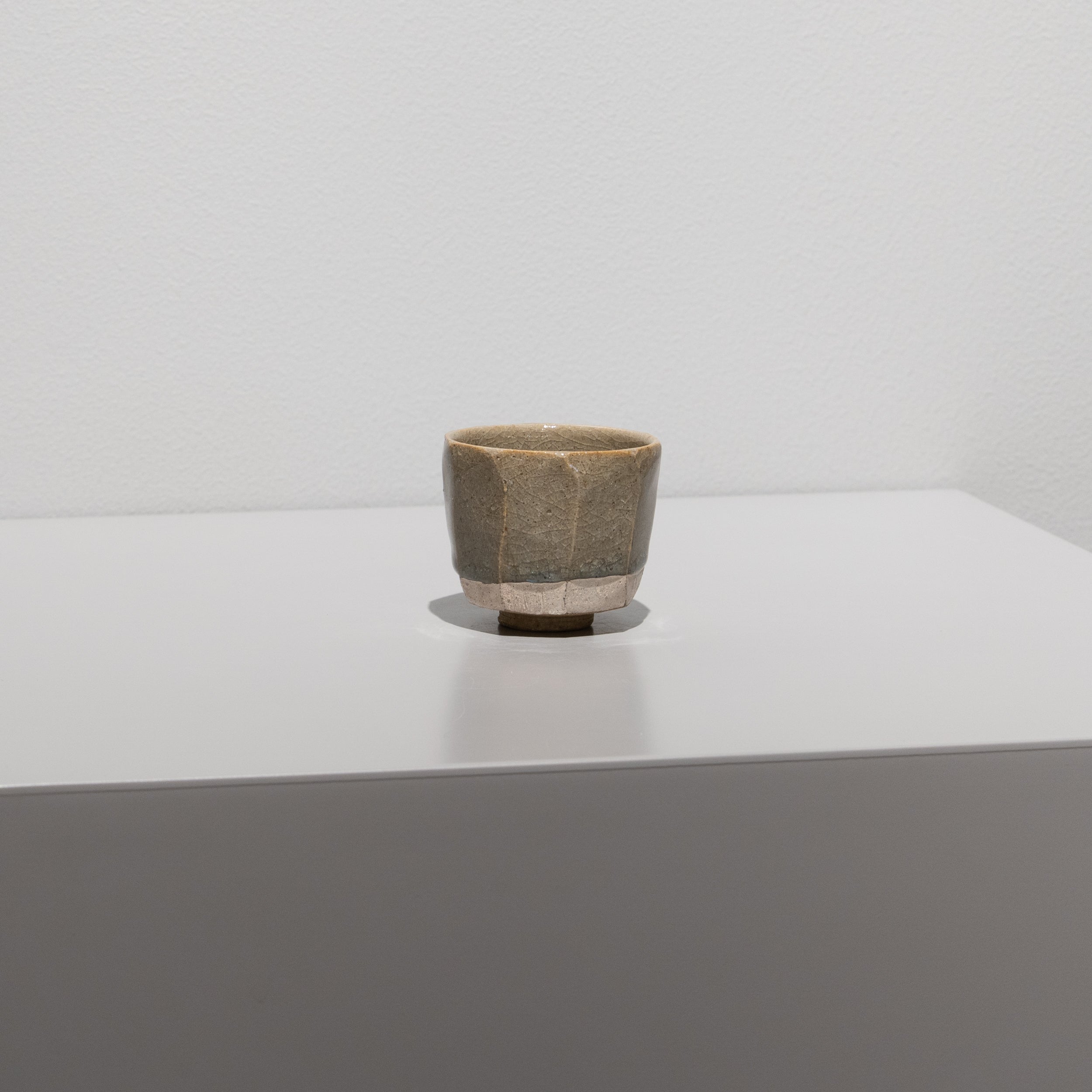 松林豊斎 / 酒呑 月白釉銀彩（一点物） – HULS GALLERY TOKYO | 現代