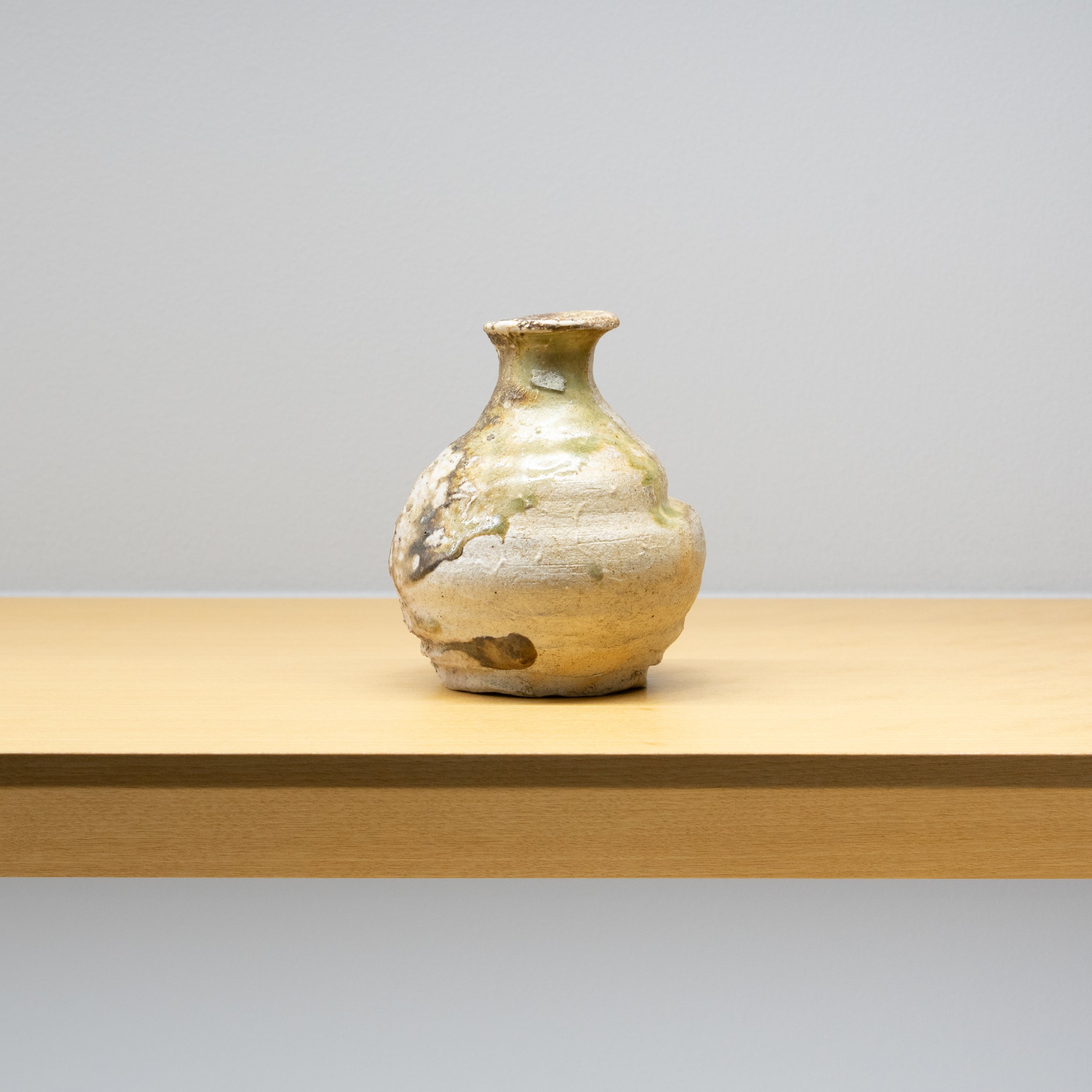 谷本貴 / 伊賀徳利（一点物） – HULS GALLERY TOKYO | 現代工芸ギャラリー