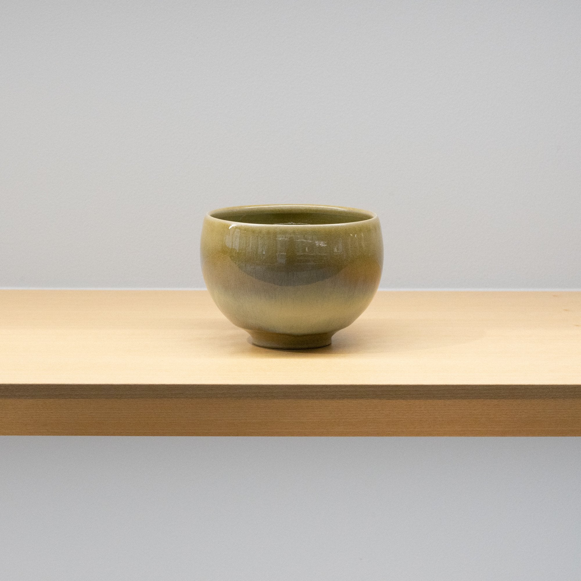 田原崇雄 / 流白釉 茶碗（一点物） – HULS GALLERY TOKYO | 現代工芸