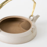 <tc>Seiji Ito / Flat Teapot Patterned with Fired Seaweeds (Gold Handle)</tc>