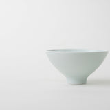 泡青磁 丸高台飯碗 (大) - HULS GALLERY TOKYO | 現代工芸ギャラリー