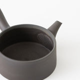 <transcy>Black Cylindrical Teapot</transcy>