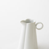 白瓷(初期伊万里釉) 花型1合片口