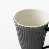 熊本千治 / 黒唐津粉引鎬マグ