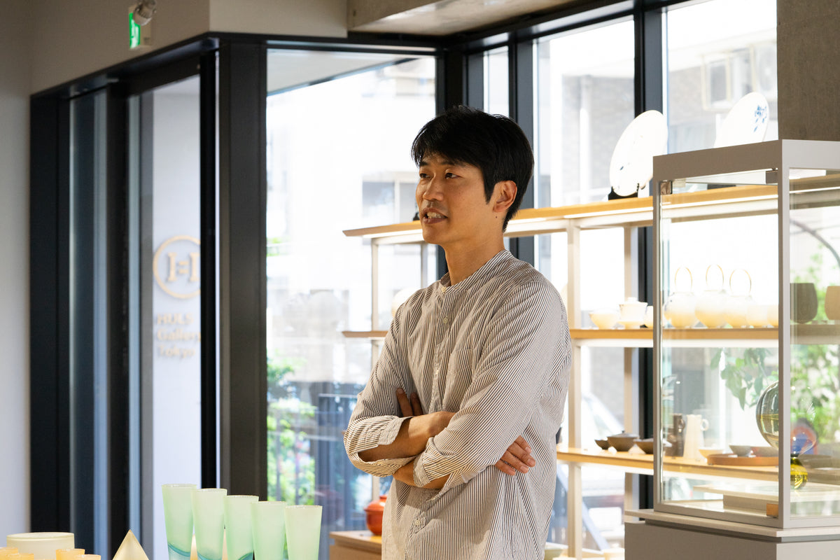 現代美術、木村二朗「て」８号油彩.封蝋的、丹念な地塗り 作り手の声：塗師 冨樫孝男さん vol.2（JP ONLY） – HULS GALLERY