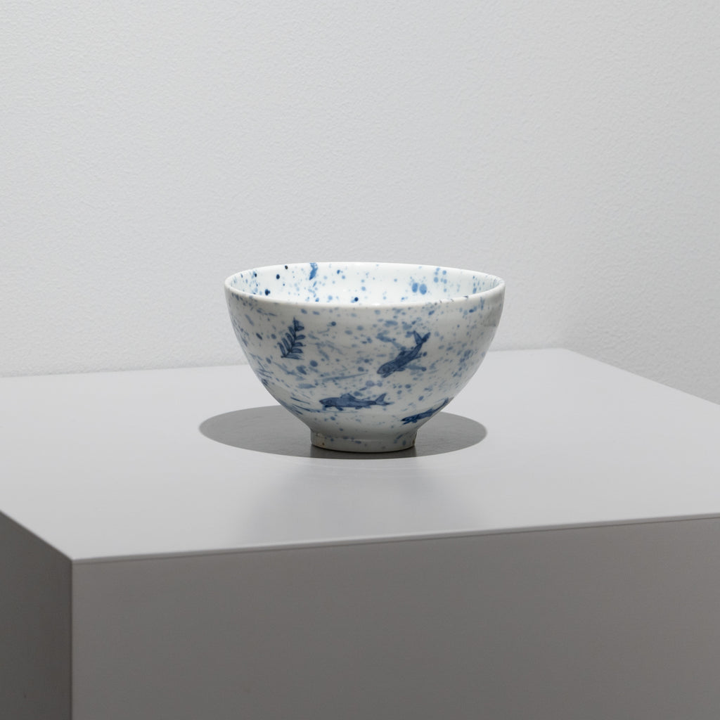 寺内信二 / 吹墨海老蟹紋 手作り抹茶碗（一点物） – HULS GALLERY