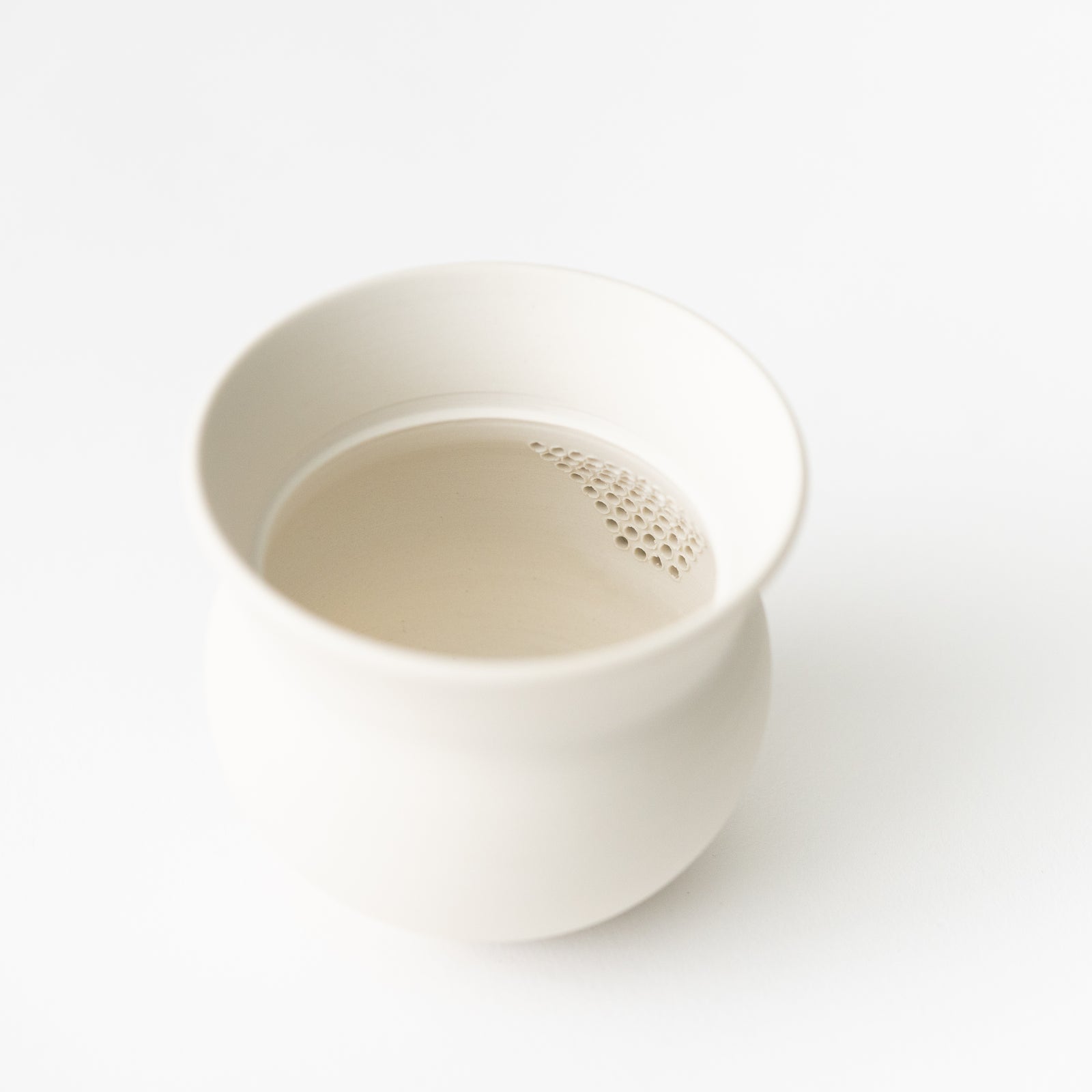前川淳蔵 / 宝瓶 白土焼き締め – HULS GALLERY TOKYO | 現代工芸 前川淳蔵 / 宝瓶 白土焼き締め – HULS GALLERY TOKYO | 現代工芸
