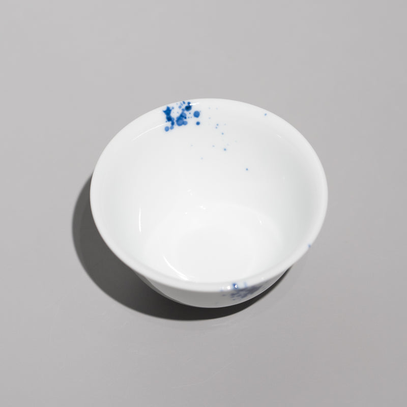 李荘窯 / 吹墨 口反茶杯 – HULS GALLERY TOKYO | 現代工芸ギャラリー