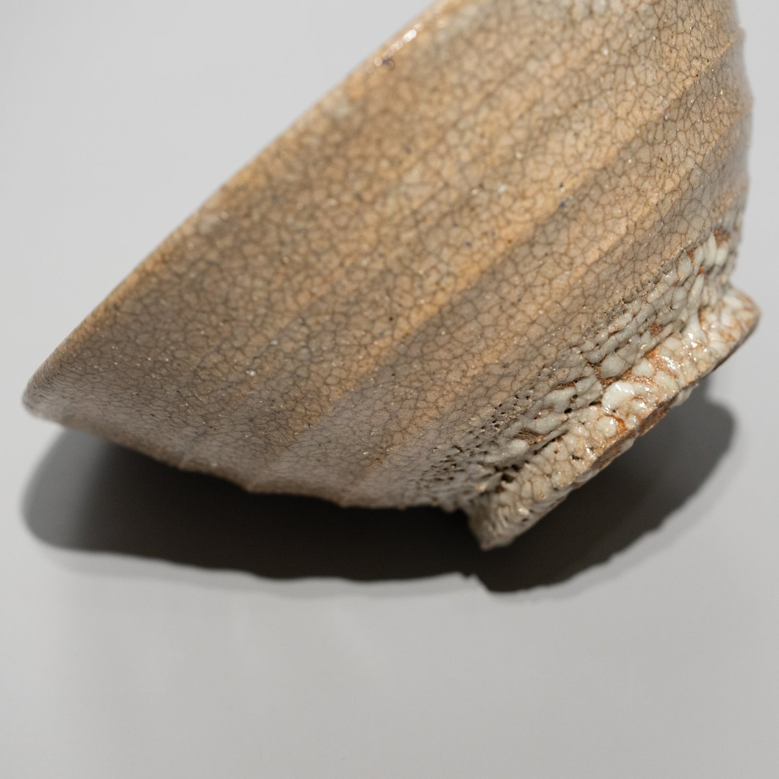 柳下季器 / 小井戸茶盌（一点物） – HULS GALLERY TOKYO | 現代工芸