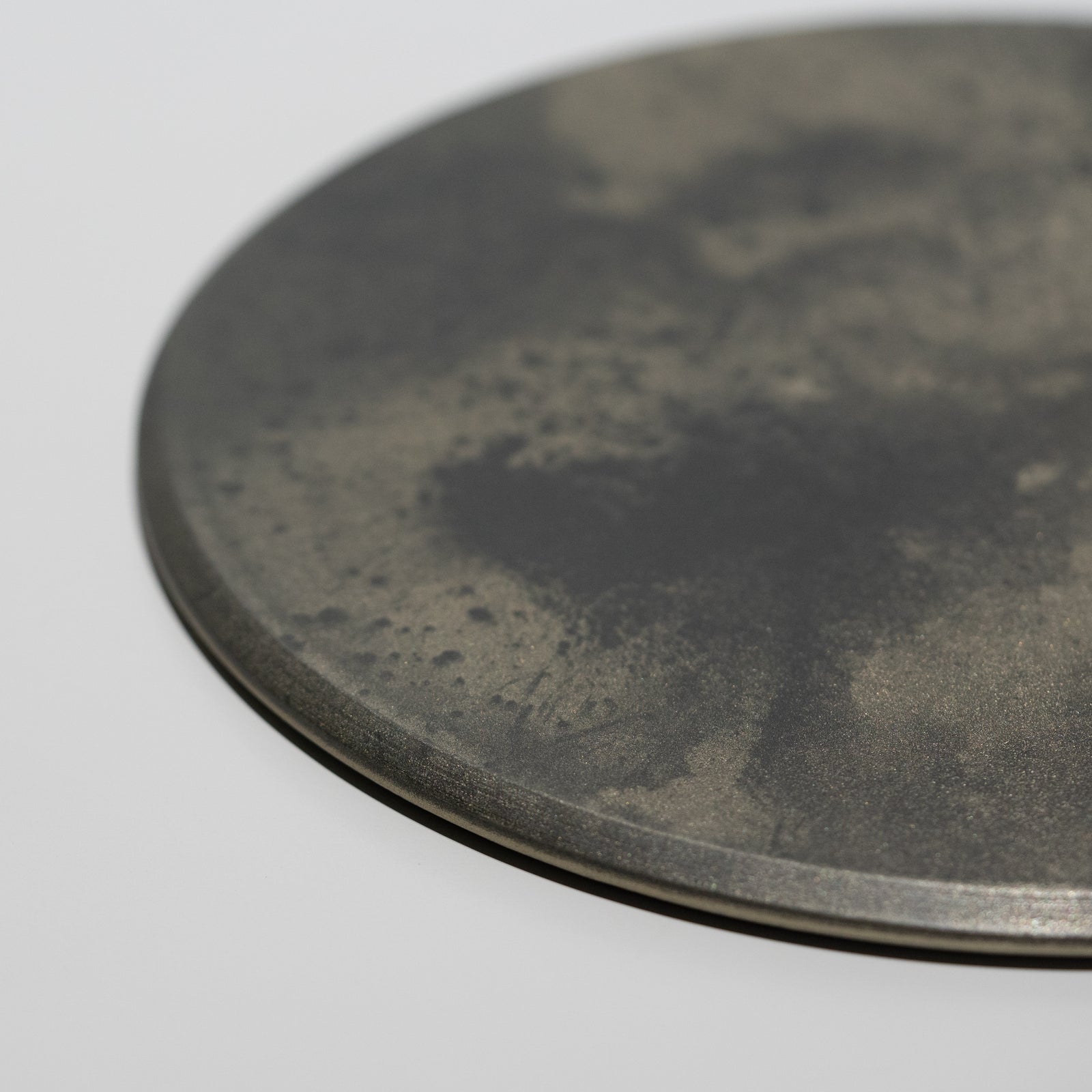 冨樫孝男 / リバーシブルプレート「日月」小 – HULS GALLERY TOKYO