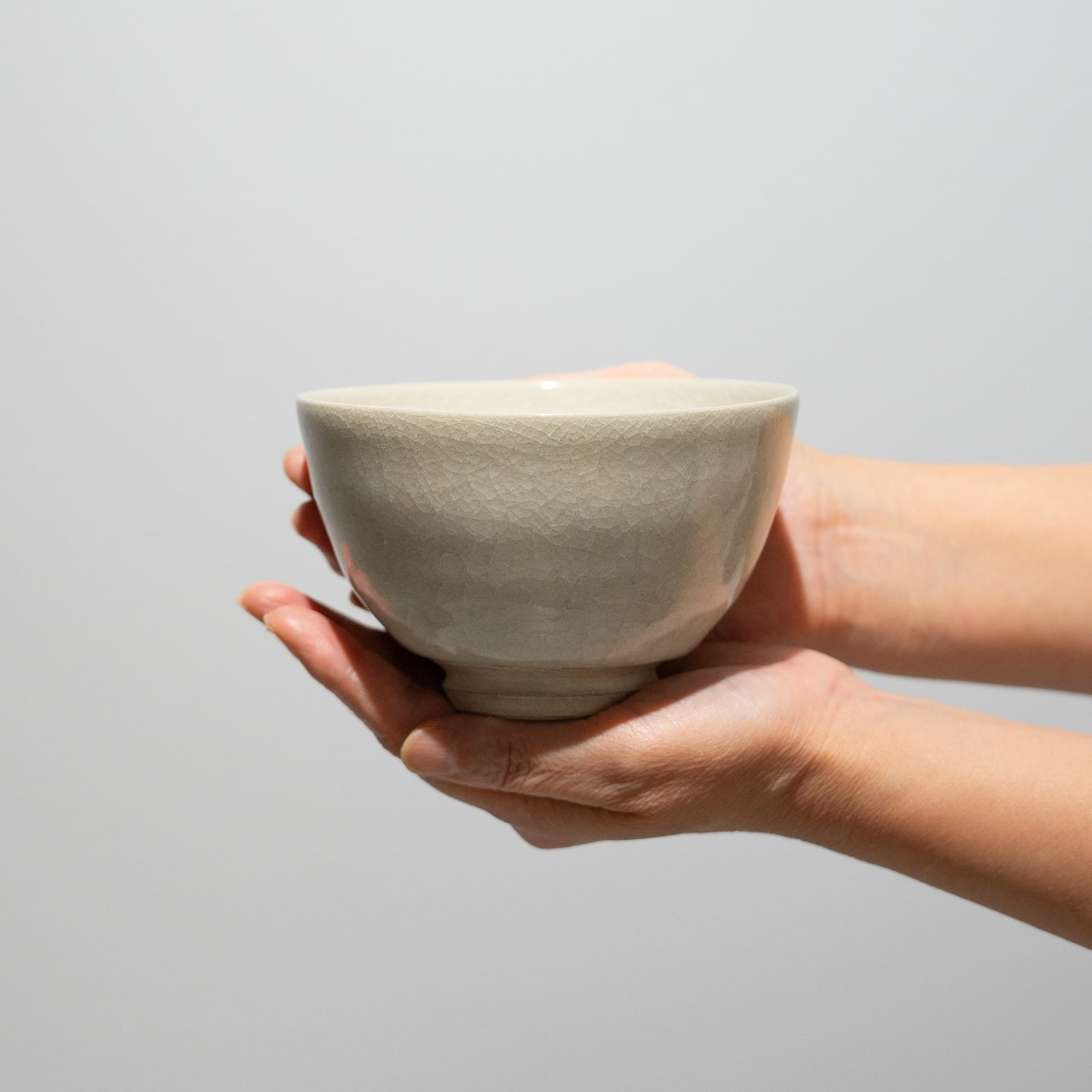Takeshi Imaizumi / White Tea Bowl – HULS GALLERY TOKYO | 現代工芸
