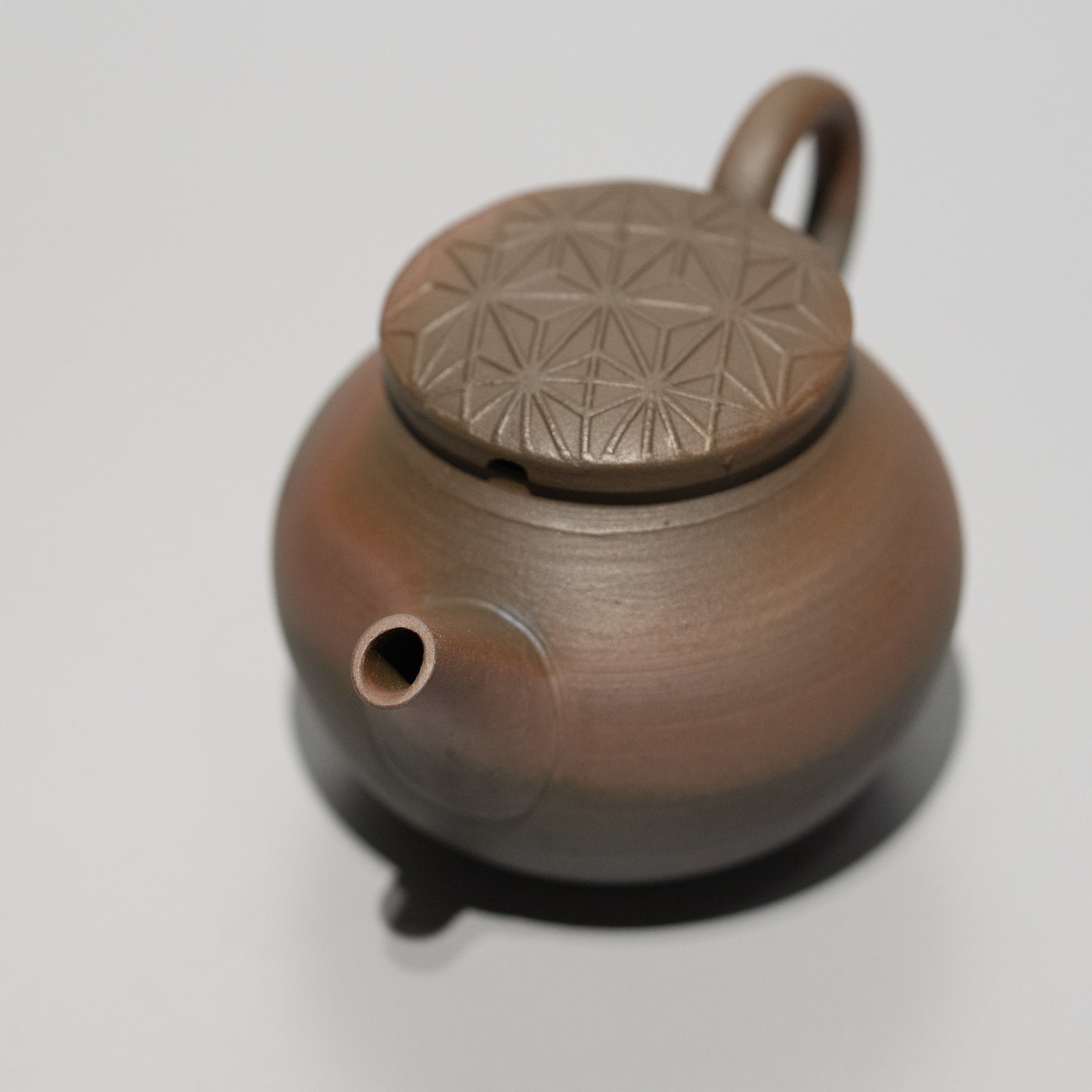 伊藤成二 / 麻乃葉蓋 茶壺 – HULS GALLERY TOKYO | 現代工芸