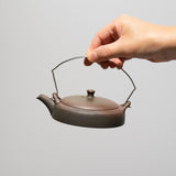 伊藤成二 / 極平型 金属手茶壺