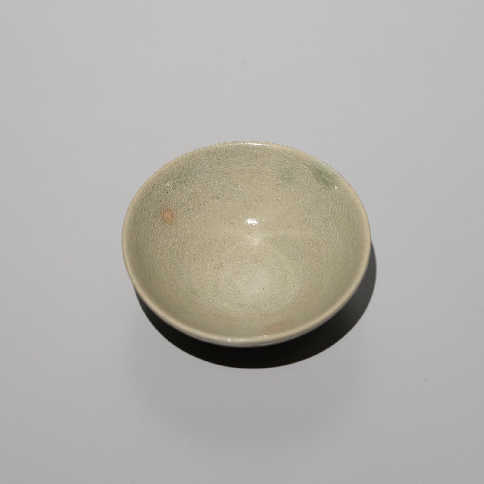 創意の水杯の小さい大衆の陶磁器の杯の怀旧 鈴木大弓 / 青磁盃（一点物） – HULS GALLERY TOKYO | 現代工芸ギャラリー