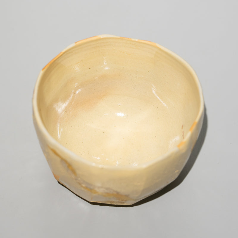 <tc>Hosai Matsubayashi / Tea Bowl Kase Overglaze (Gold and Silver Paint)</tc>