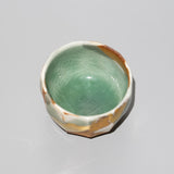 松林豊斎 / 酒呑 青磁釉流シ金彩（一点物）