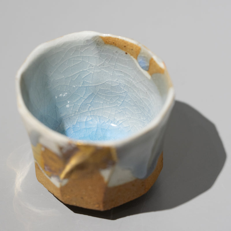 <tc>Hosai Matsubayashi / Sake Cup Geppaku Glaze (Gold Paint)</tc>