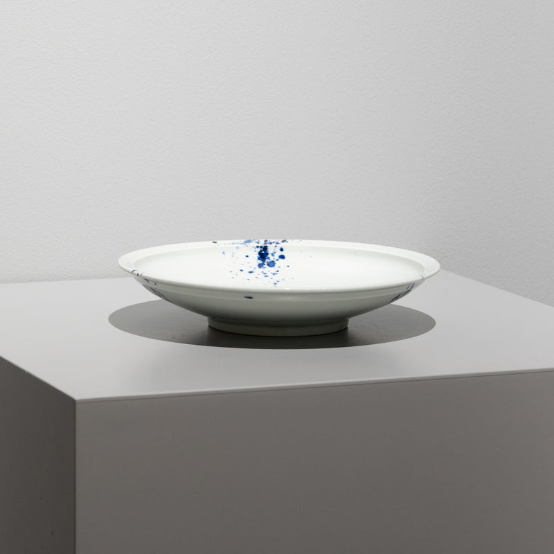 三方吹墨渕付7寸皿