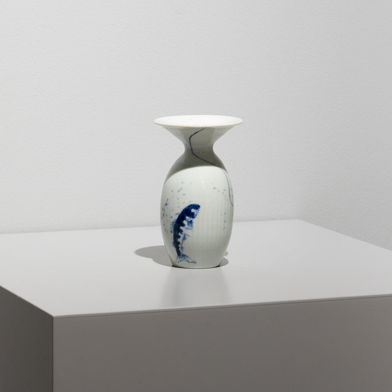 染付 花入れ（一点物）