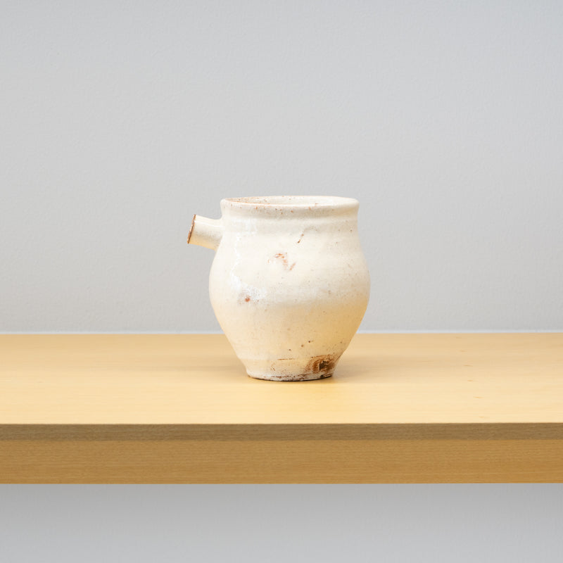 <tc>Tori Yoshino / Hagi Kohiki Sake Server</tc>