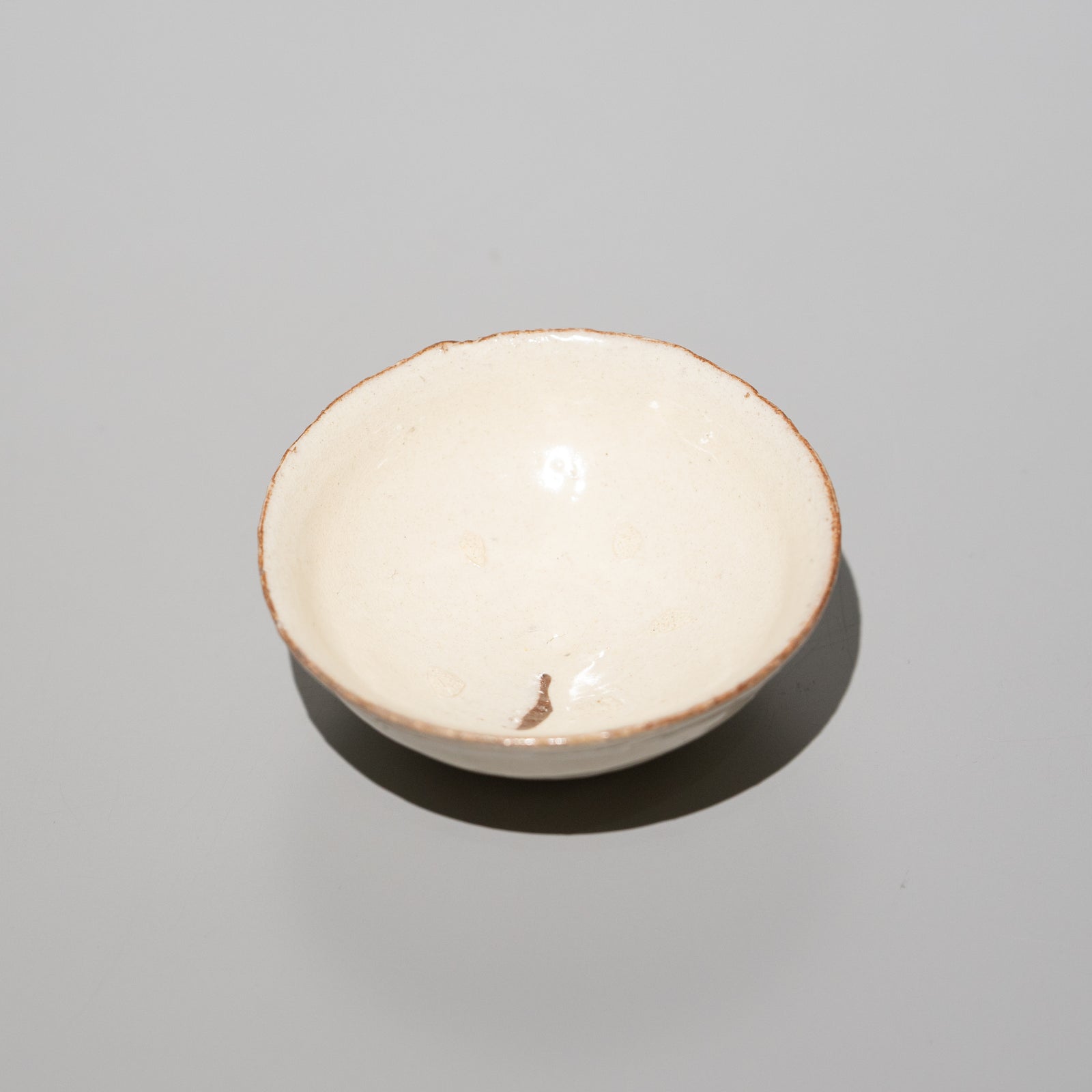 吉野桃李 / 萩粉引盃（一点物） – HULS GALLERY TOKYO | 現代工芸