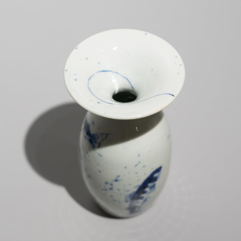 染付 花入れ（一点物）