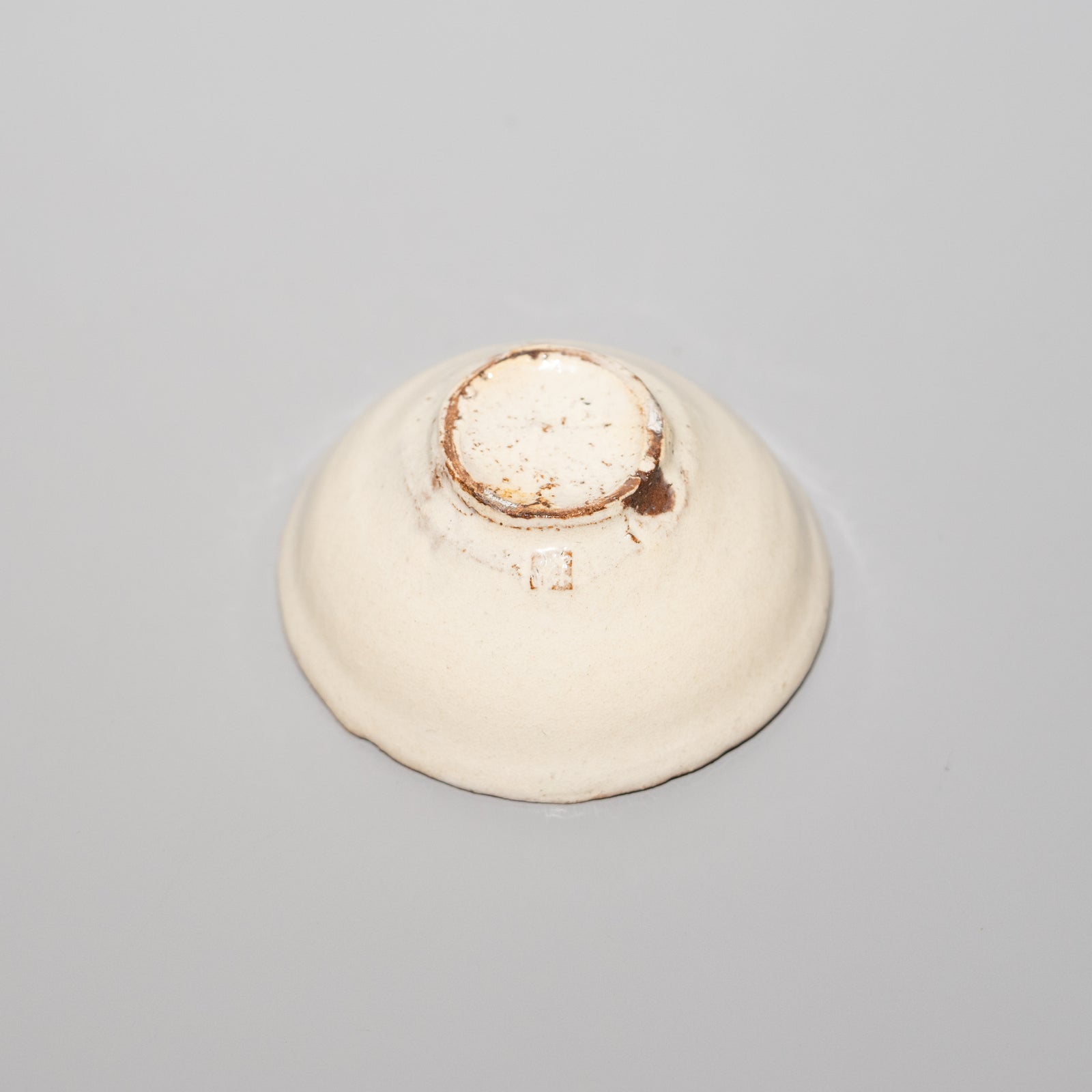 吉野桃李 / 萩粉引盃（一点物） – HULS GALLERY TOKYO | 現代工芸