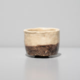 <tc><!-- x-tinymce/html -->Hideki Yanashita / White Raku Sake Cup Fujisan (Mt.Fuji)</tc>