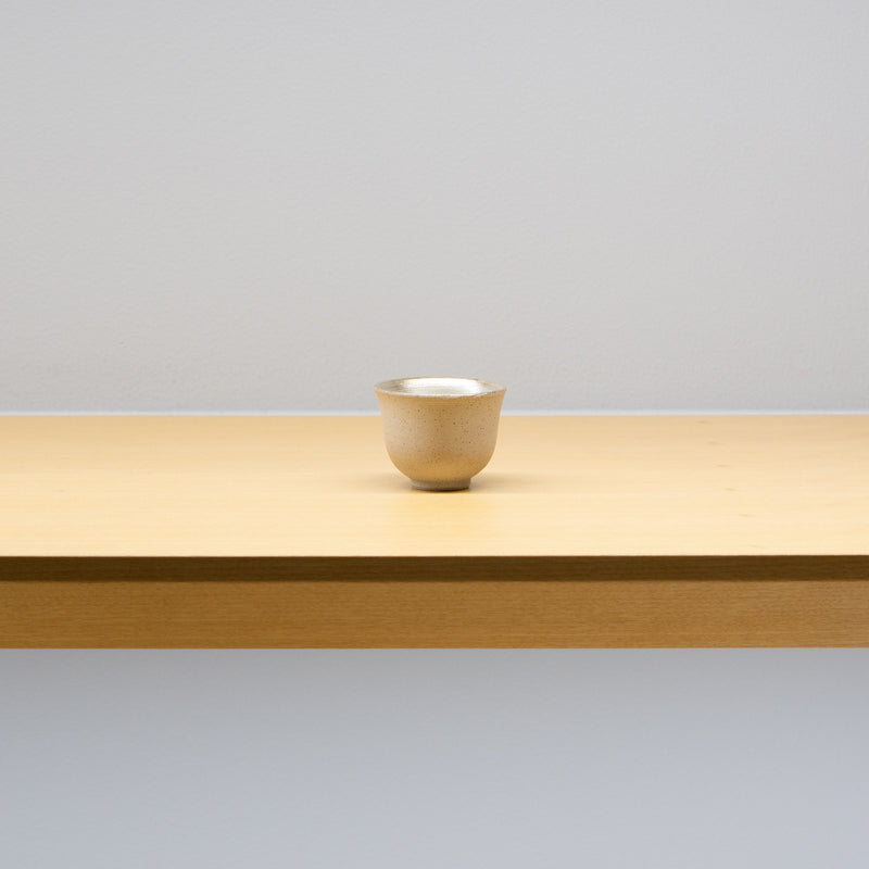 伊藤成二 / 白 茶杯（内銀彩）