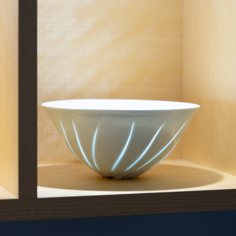 <tc>Hiroshi Taruta / Bowl - Dressed in the Light</tc>