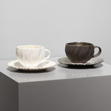 高橋奈己 / 白磁カップ＆ソーサー（一点物）