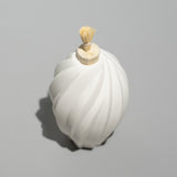 高橋奈己 / 白磁振出し（一点物）