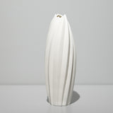 高橋奈己 / 白磁の実 A（一点物）