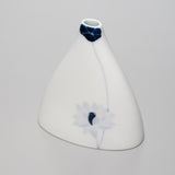 <tc>Triangle flower Vase (Lotus)</tc>